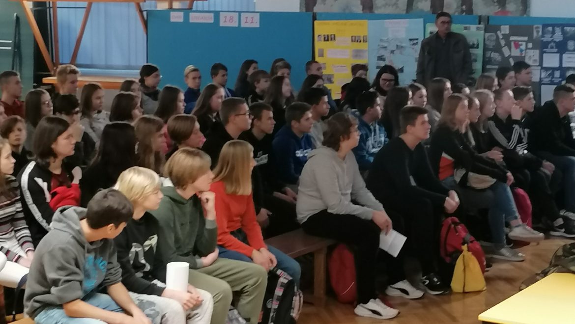 Projektom „Promicanje istine o Domovinskom ratu“ Osnovna škola Novi Marof obilježila Dan sjećanja na žrtvu Vukovara