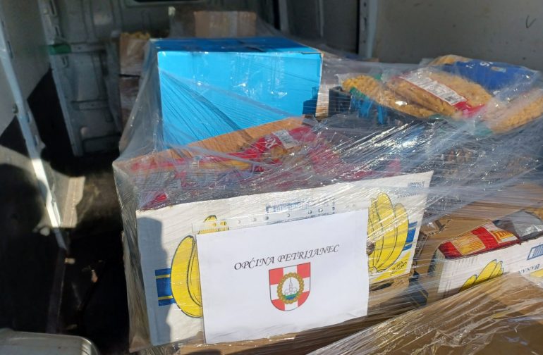 Mještani općine Petrijanec prikupili veliku količinu pomoći za Černivecku oblast u Ukrajini