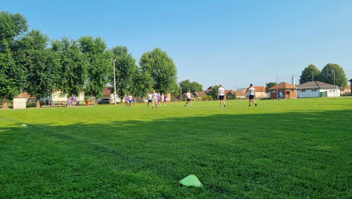 Kvartovski turnir u malom nogometu na igralištu u Novoj Vesi Petrijanečkoj