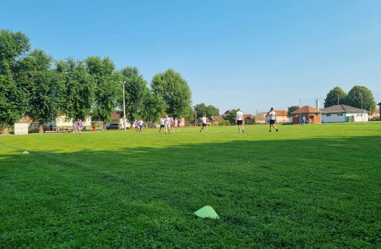 Kvartovski turnir u malom nogometu na igralištu u Novoj Vesi Petrijanečkoj