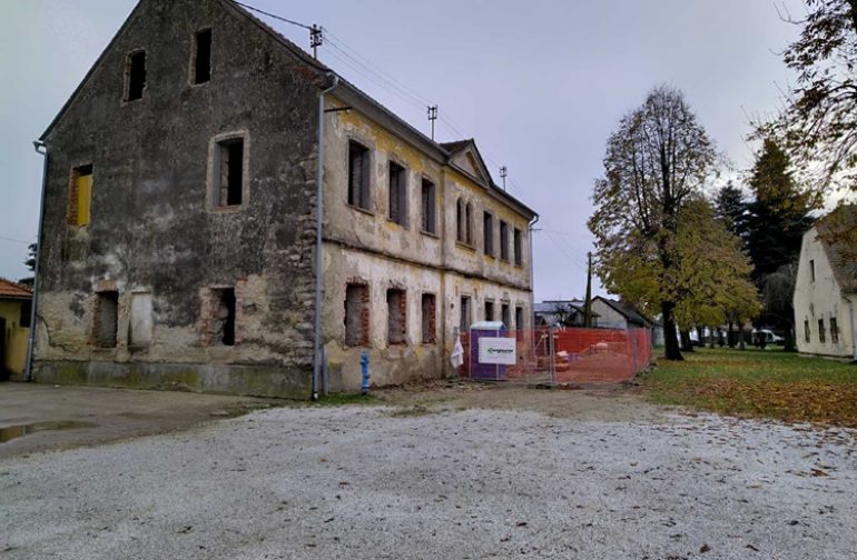 Općina Petrijanec nastavlja s uspješnim povlačenjem sredstava iz fondova, odobreni novih 55.000,00€ za obnovu Stare škole u Petrijanecu