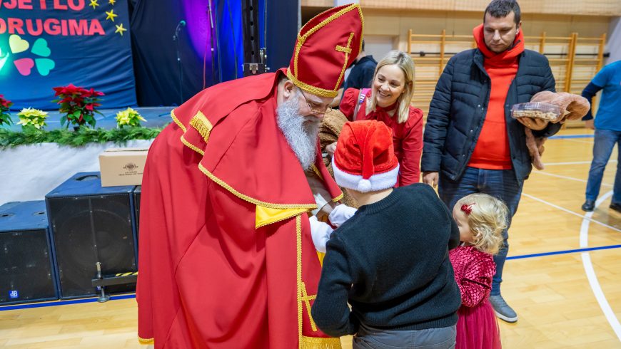 “SVETI NIKO SVIJETOM ŠETA, TRAŽI DJECU SVOJU” PA JE TAKO DOŠAO I U NAŠU OPĆINU