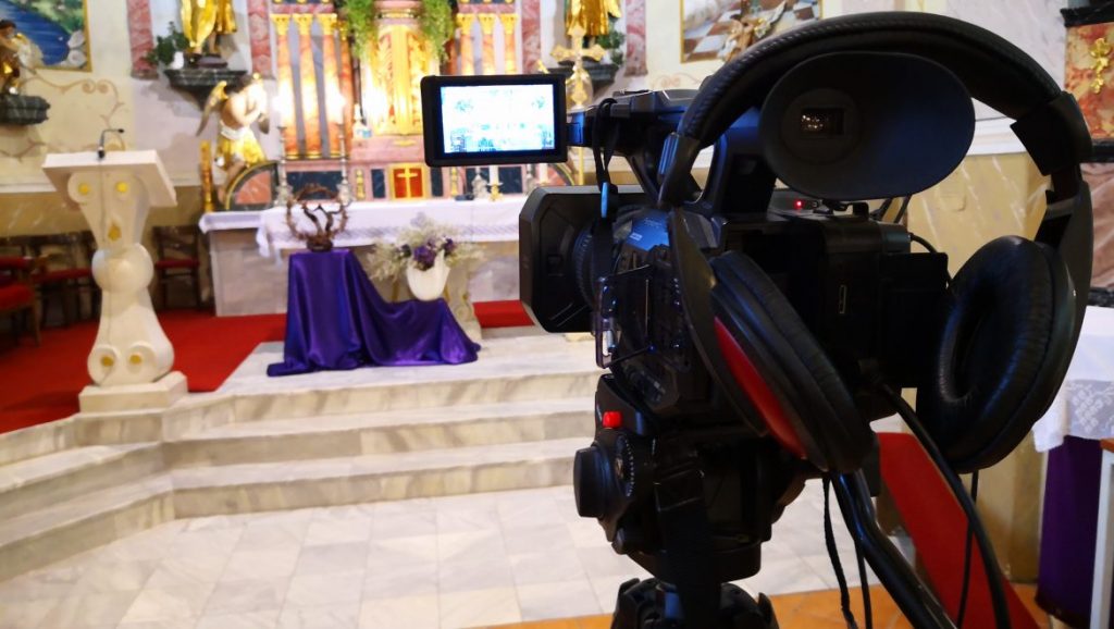 Online prijenos misnog slavlja iz župne crkve sv. Petra i Pavla u nedjelju 04.04.2021.g u 11:00 sati