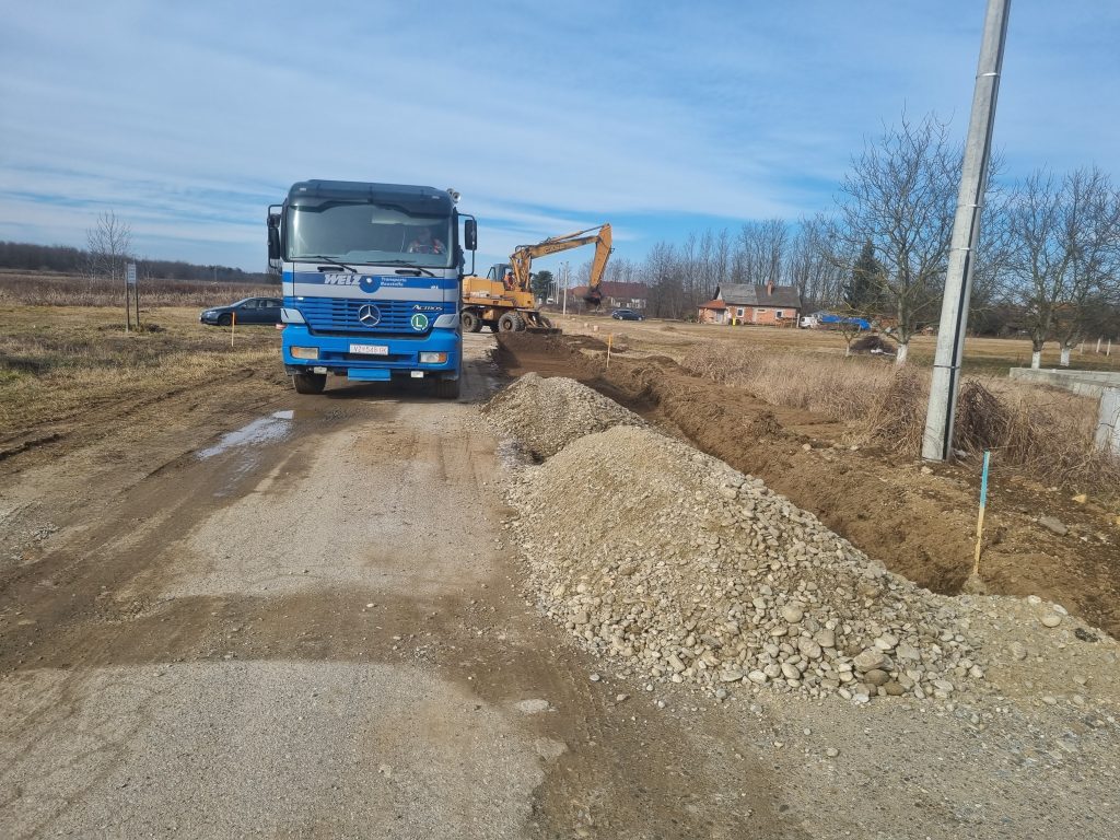 Župan Stričak, u pratnji načelnika Posavca, obišao gradilište u Bombellesovoj ulici u Majerju