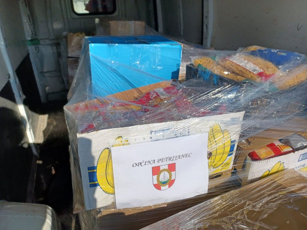 Mještani općine Petrijanec prikupili veliku količinu pomoći za Černivecku oblast u Ukrajini