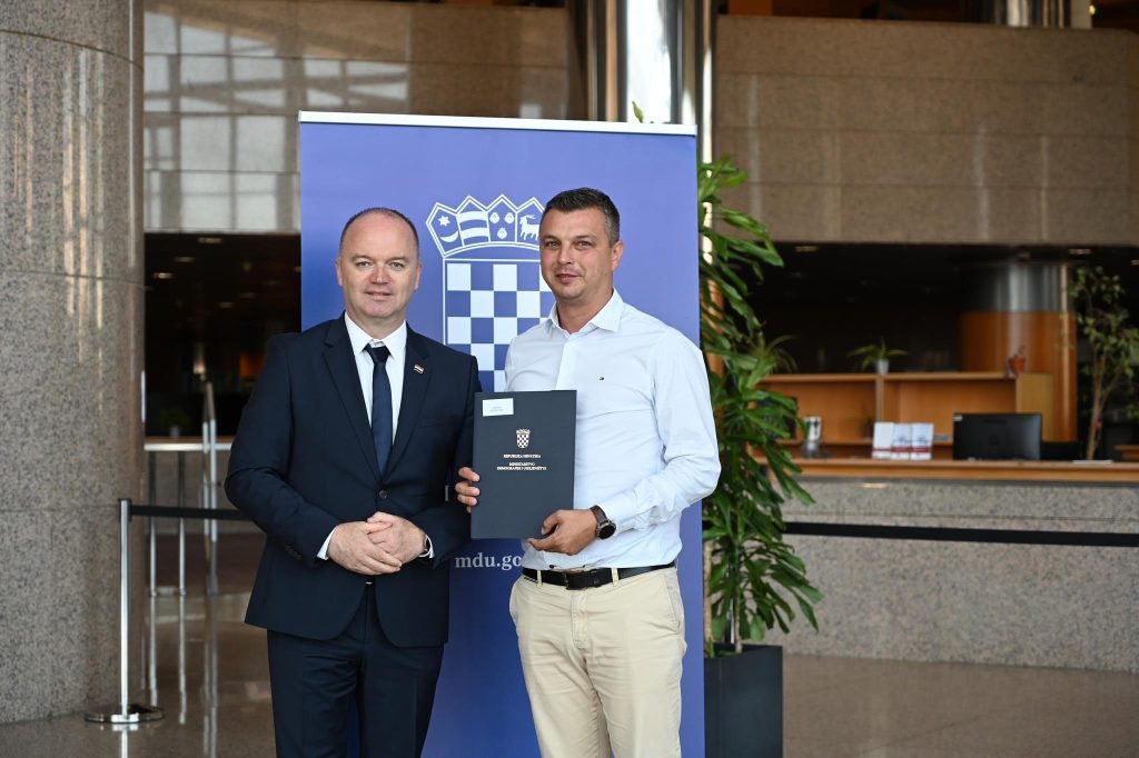29.000,00 EUR-a ZA PROJEKT AKTIVNOSTI ROBOTIKE U DJEČJEM VRTIĆU “BAMBI” PETRIJANEC I U OŠ PETRIJANEC