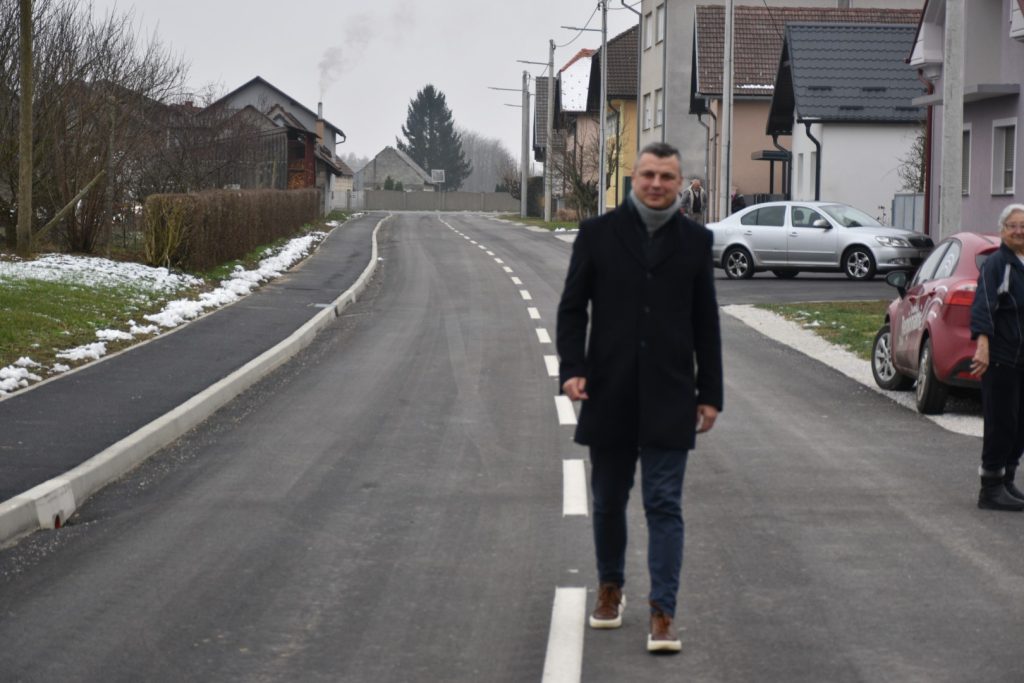 Završeni radovi na projektu “Rekonstrukcija ceste i oborinske kanalizacije u Ulici Đure Basaričeka”