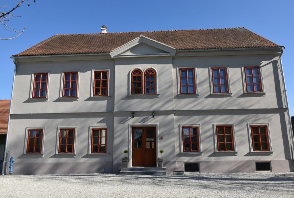Potpisan ugovor za opremanje “Stare škole”