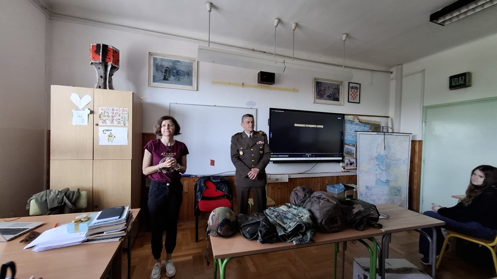 Edukativno predavanje Vladimira Milavca o Domovinskom ratu u III. OŠ Varaždin