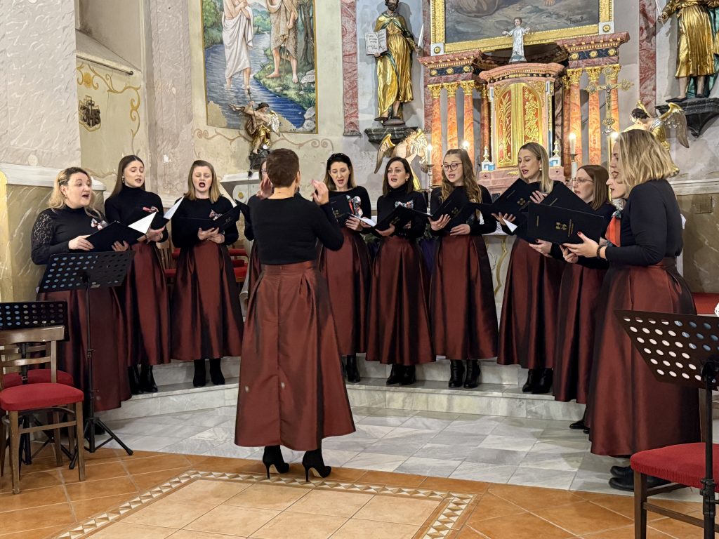 Svečani božićni koncert “Božićna čarolija s KUD-om Općine Petrijanec”