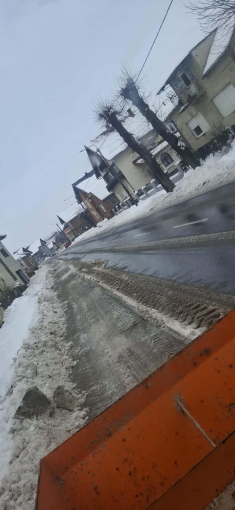 Radost snijega i odgovornost zajednice – zimska služba Općine Petrijanec na visini zadatka